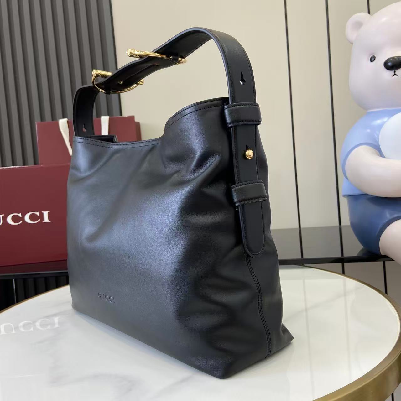 GG 25 Beatrix Handbag  Black Smooth Cowhide 290511