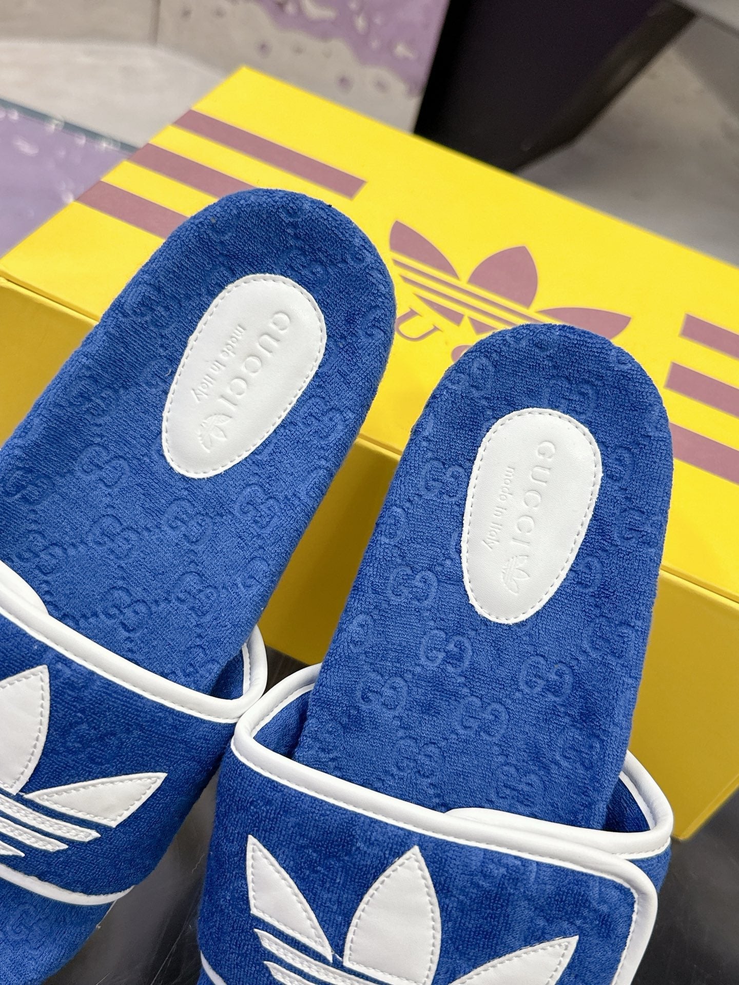 GG x Adidas Slipper Blue White Cotton672157