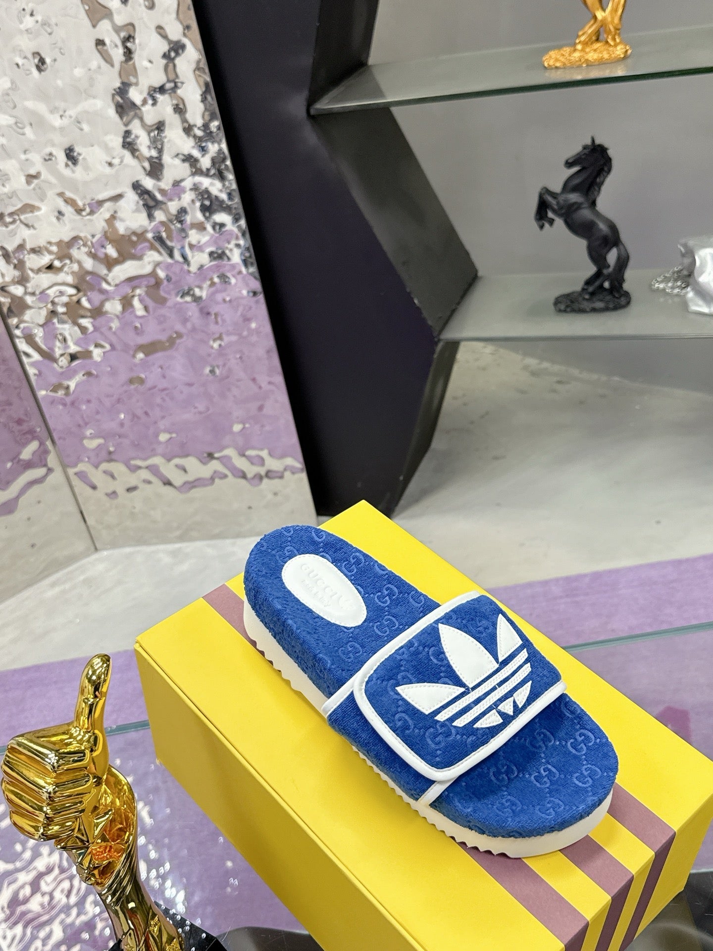 GG x Adidas Slipper Blue White Cotton672157