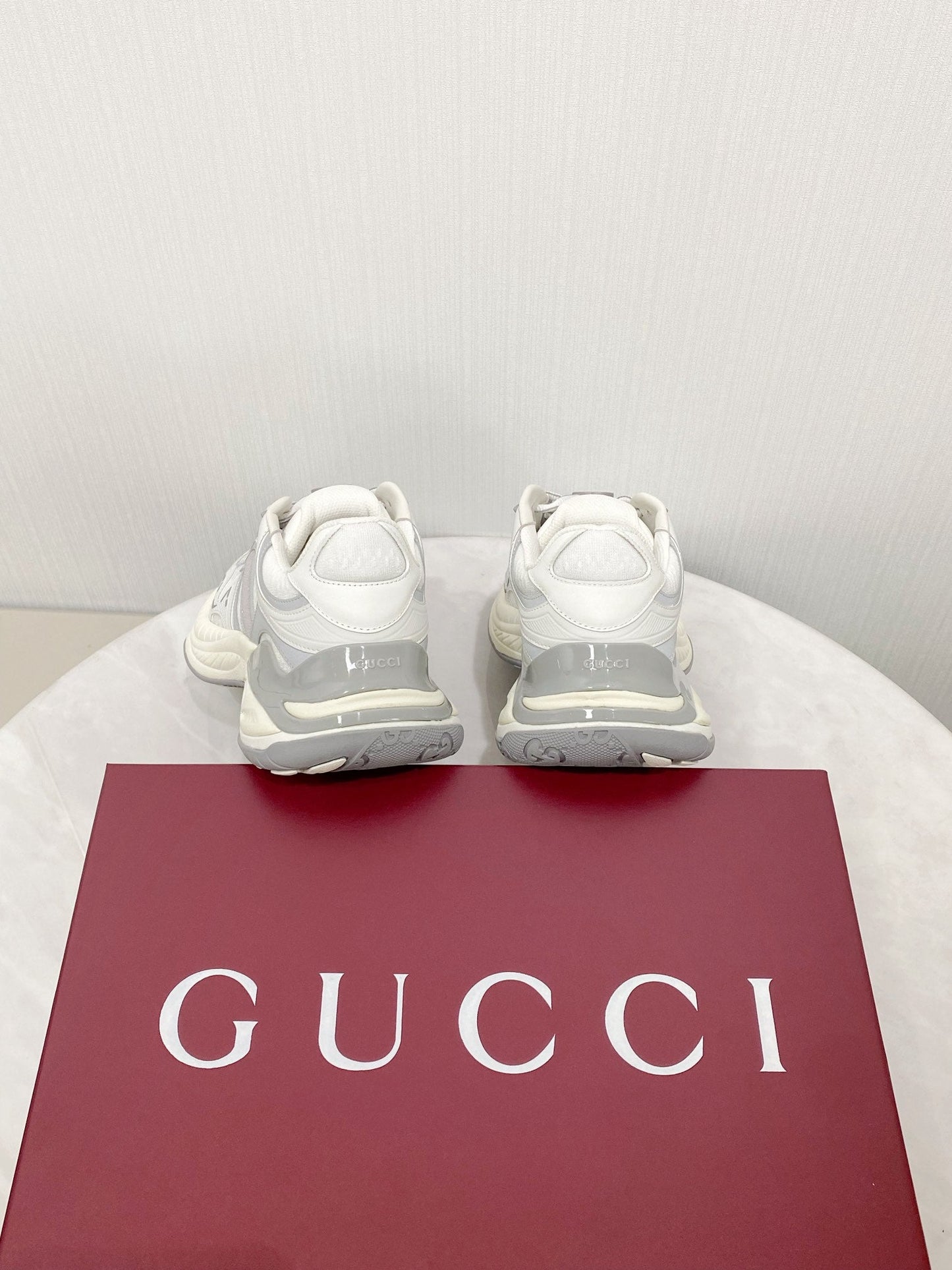 GG 2.0 Low Top Sneakers Grey White Mesh Leather 675578