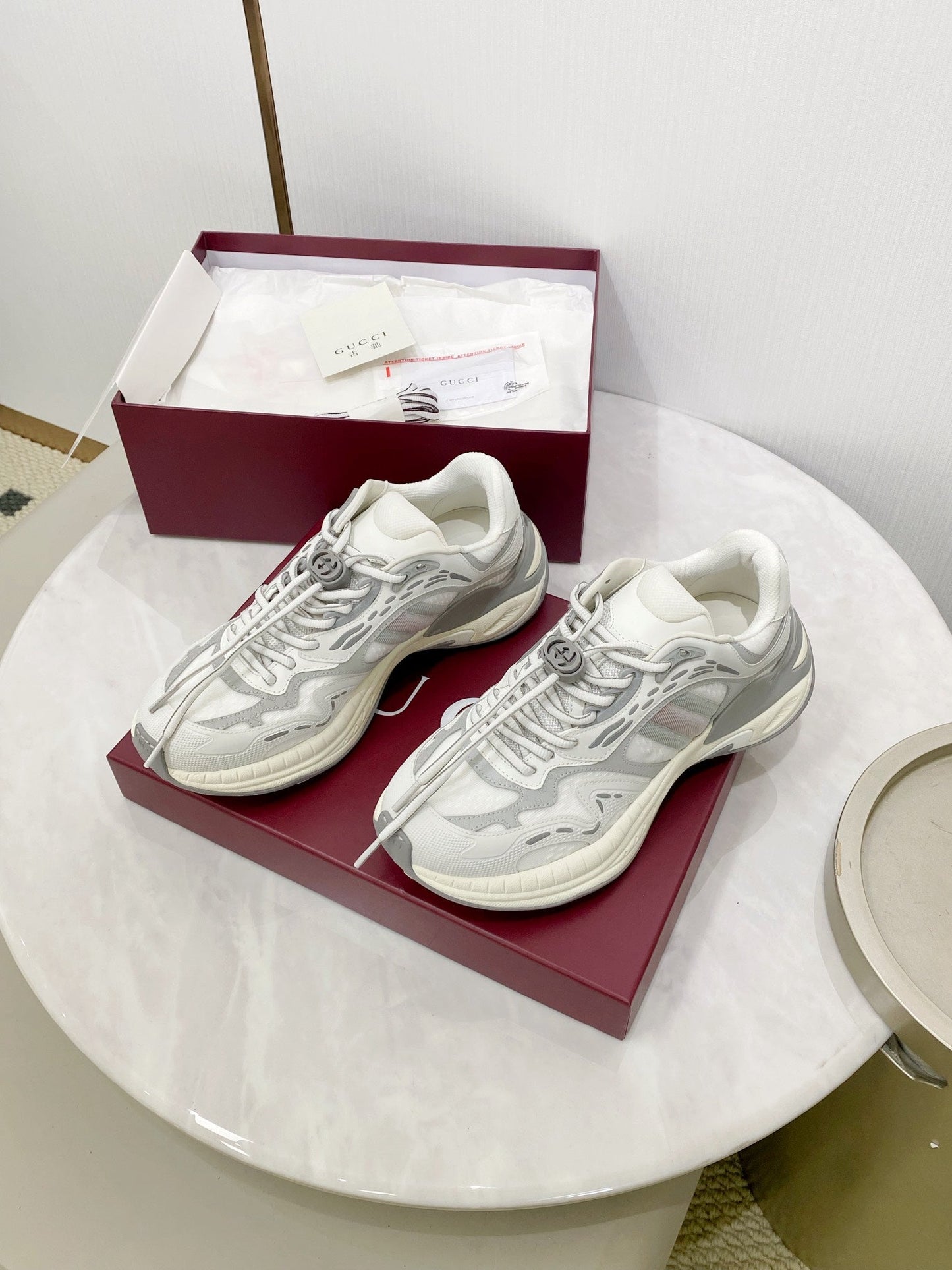 GG 2.0 Low Top Sneakers Grey White Mesh Leather 675578