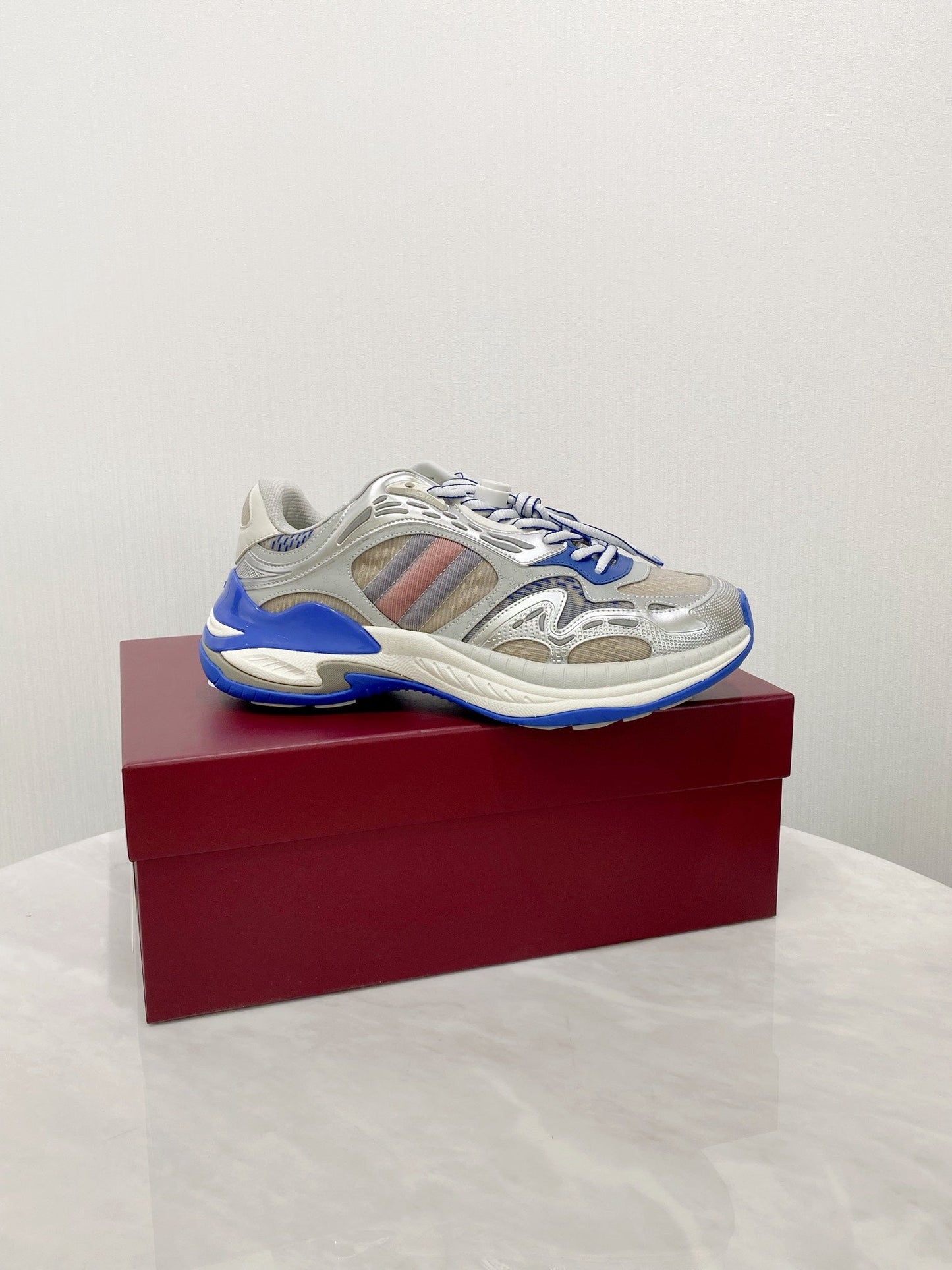 GG 2.0 Low Top Sneakers Grey Blue Mesh Leather 675580