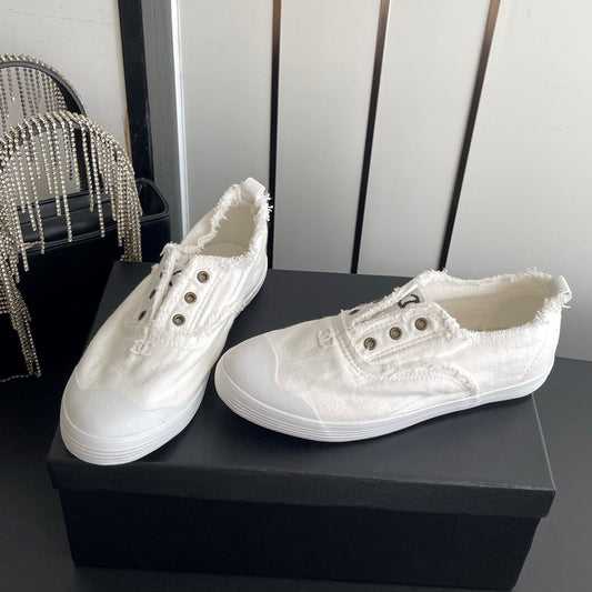 CC 26s Laceless Canvas Sneakers White Canvas 945159