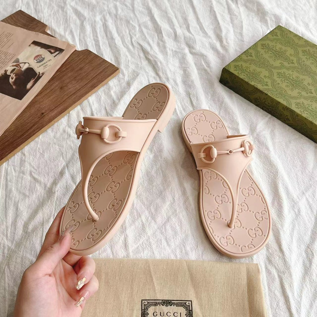 GG 26s Horsebit Thong Sandals Beige Rubber 826211