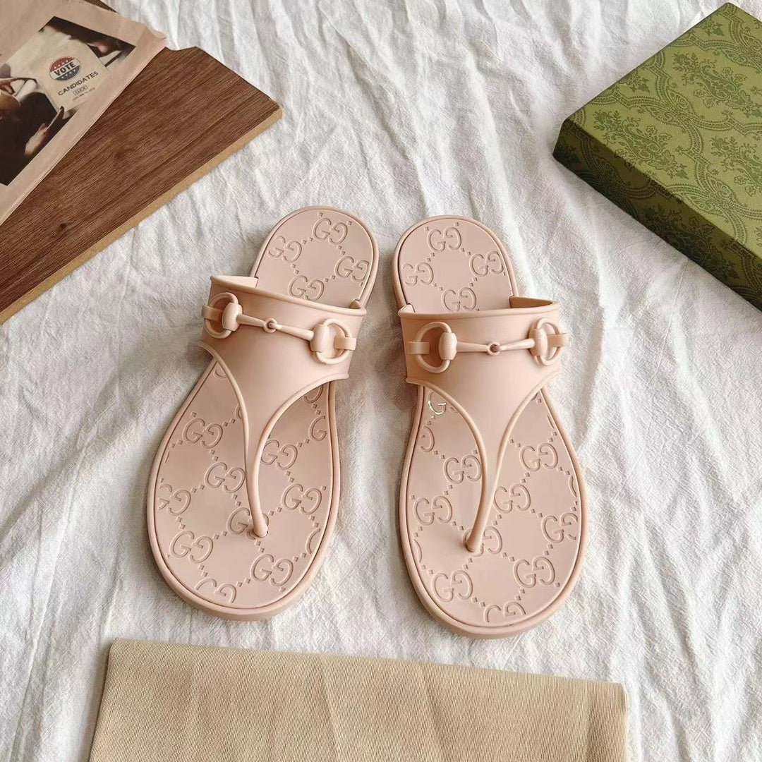 GG 26s Horsebit Thong Sandals Beige Rubber 826211