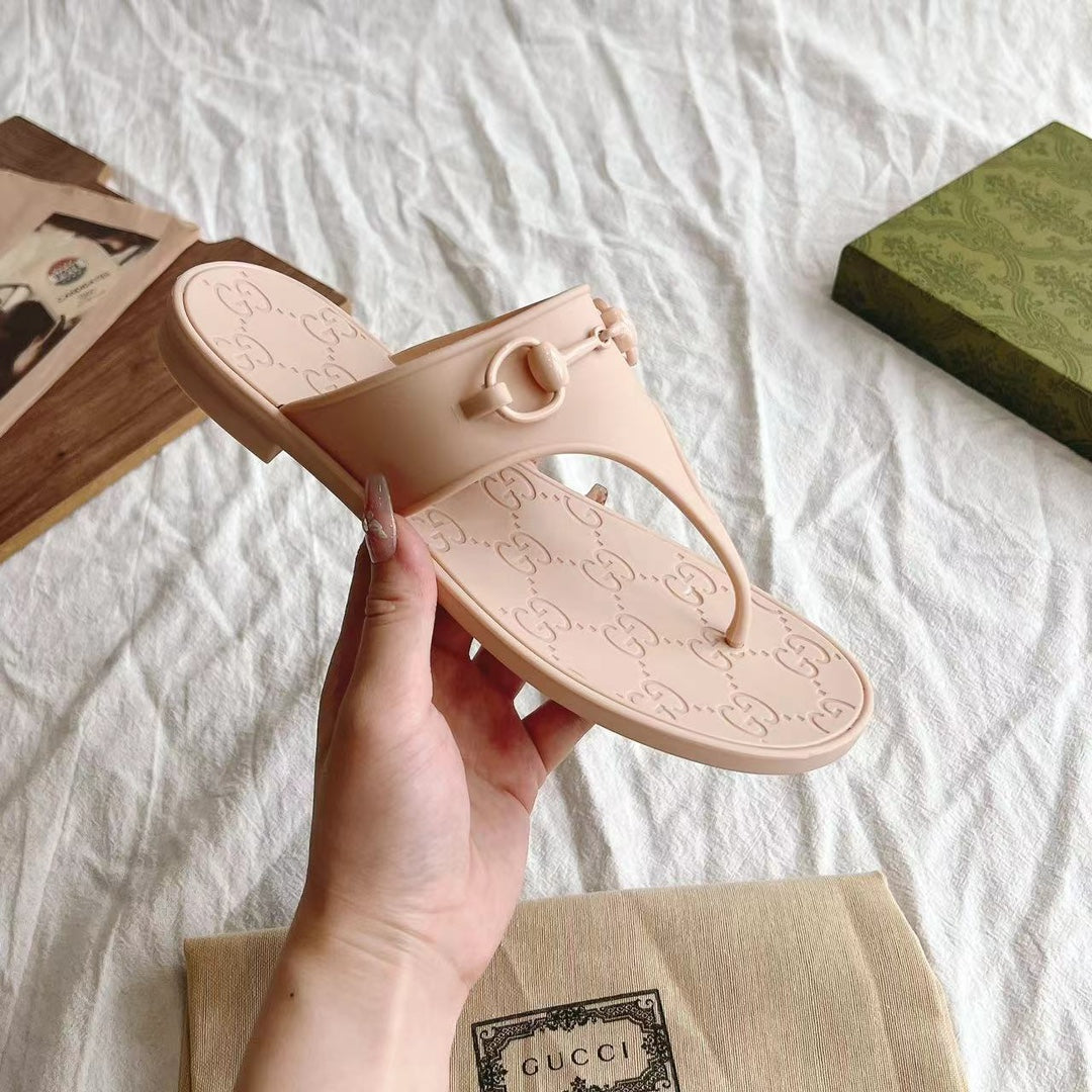 GG 26s Horsebit Thong Sandals Beige Rubber 826211