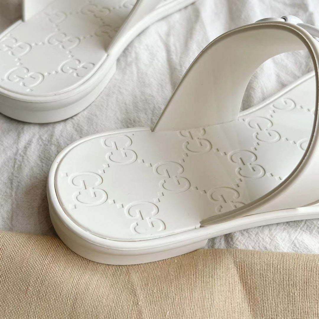 GG 26s Horsebit Thong Sandals White Rubber 826208
