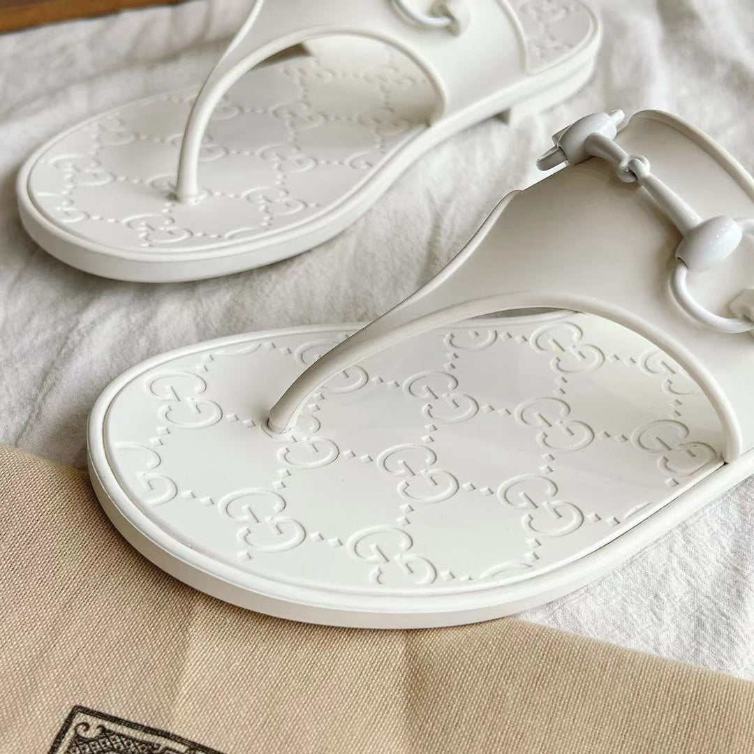 GG 26s Horsebit Thong Sandals White Rubber 826208