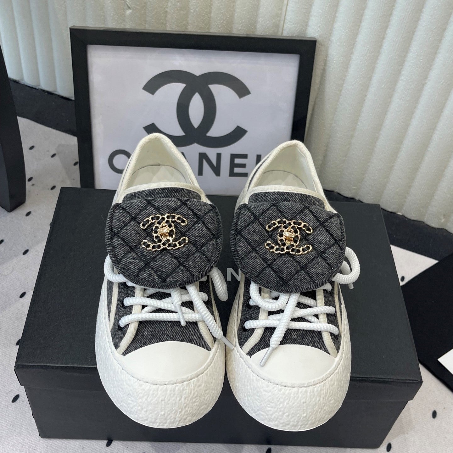 CC 2026s Sneakers Dark Grey White Denim Leather 720089