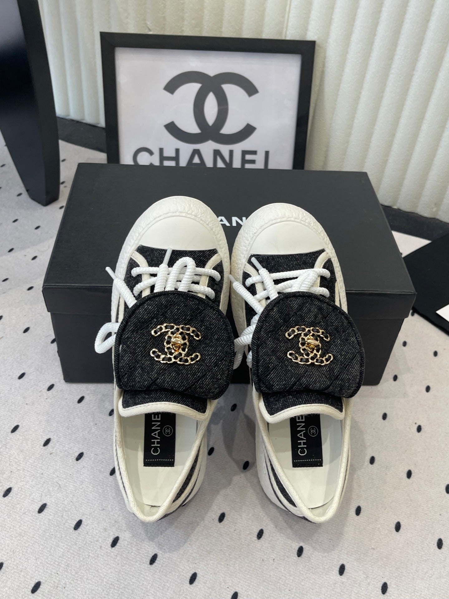 CC 2026s Sneakers Black White Denim Leather 720091