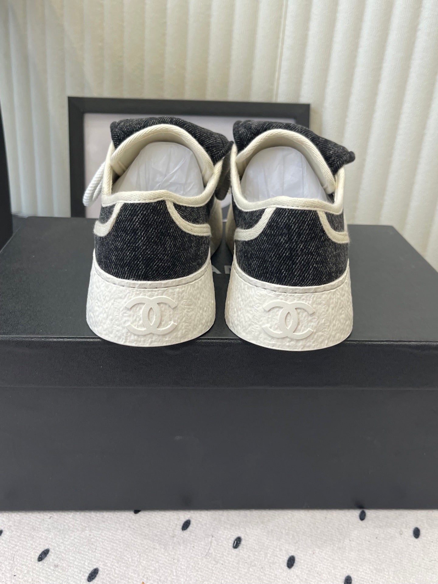 CC 2026s Sneakers Black White Denim Leather 720091