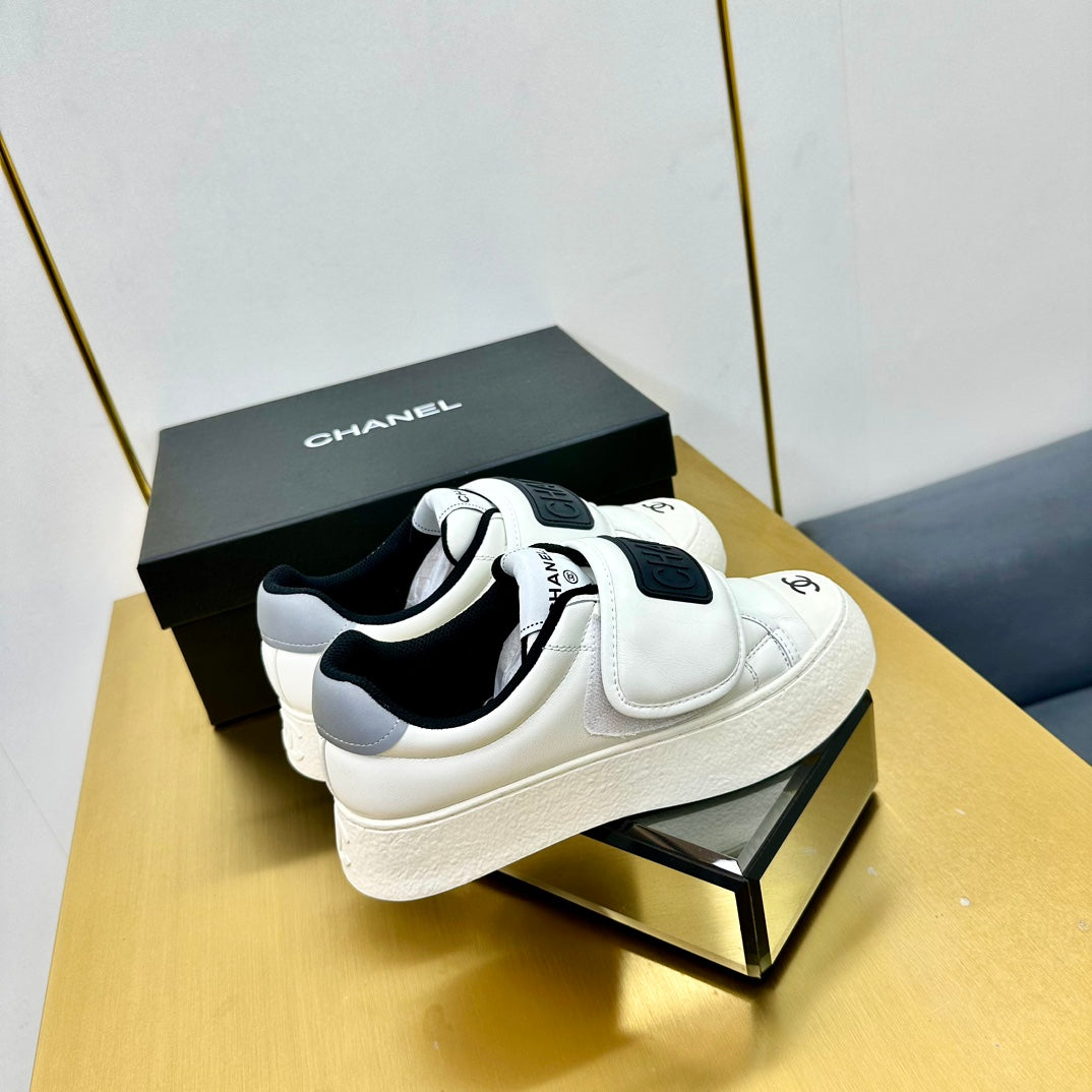 CC Velcro Strap Sneaker Black White Sheepskin 832627