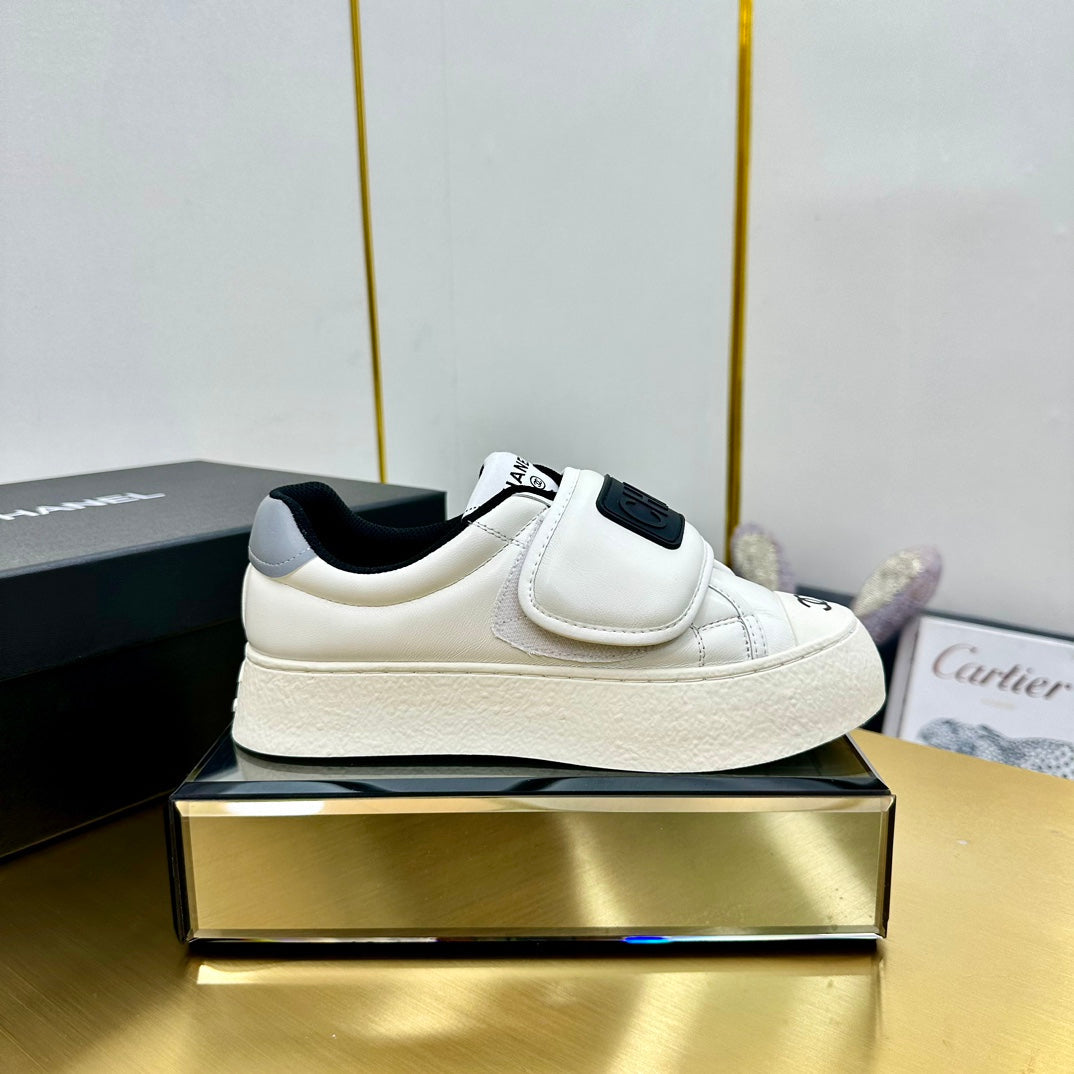CC Velcro Strap Sneaker Black White Sheepskin 832627
