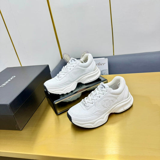 CC Logo Sneakers White Suede Fabric 927346