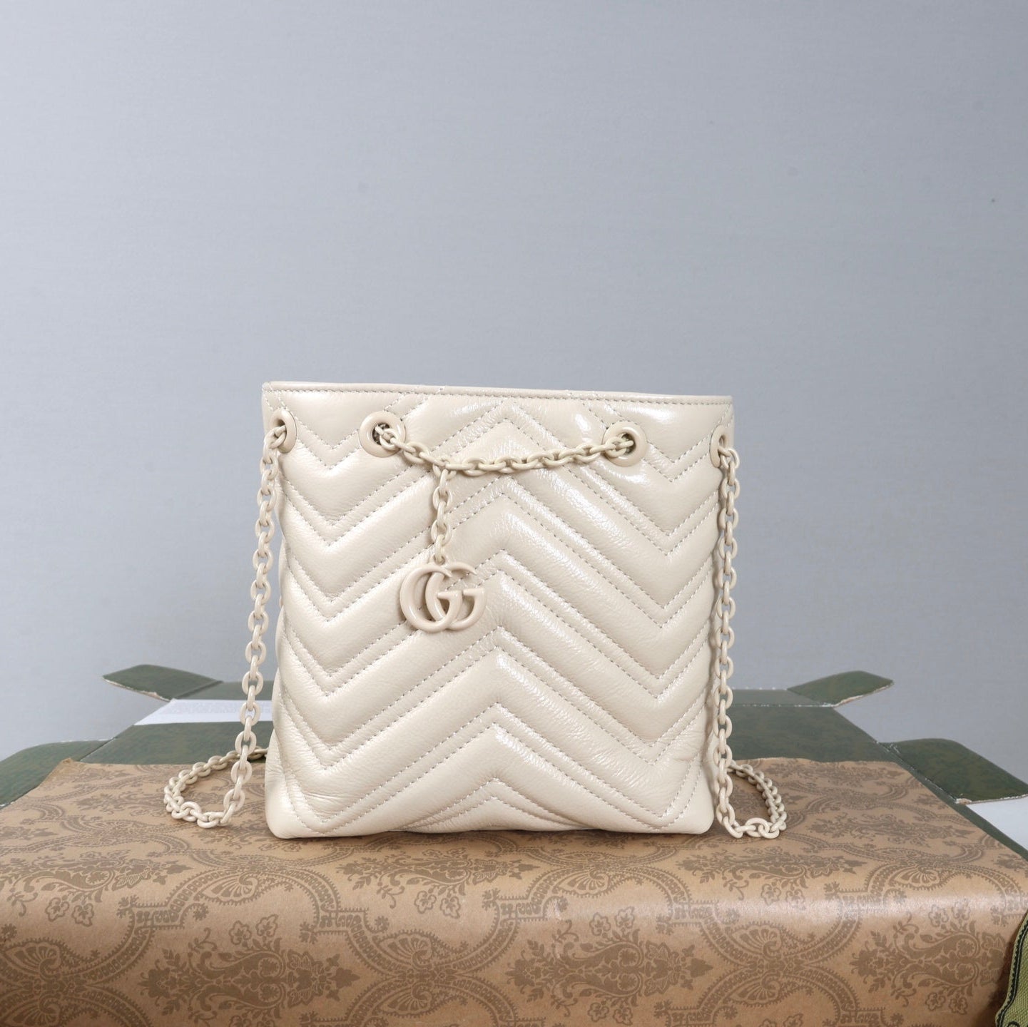 Gucci 26s Marmont Nano Bucket Bag Ivory Quilted Leather