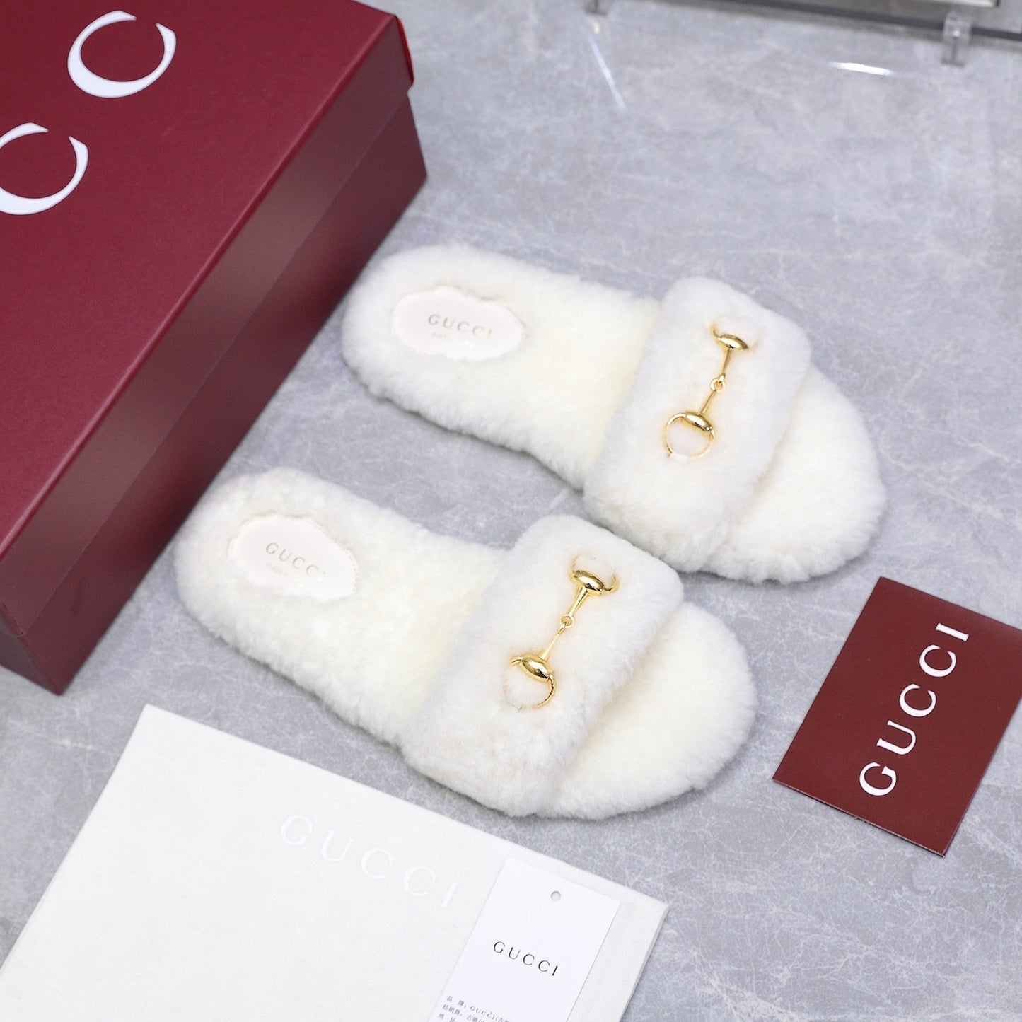 GG Women's Slide with Horsebit White Fur 600969