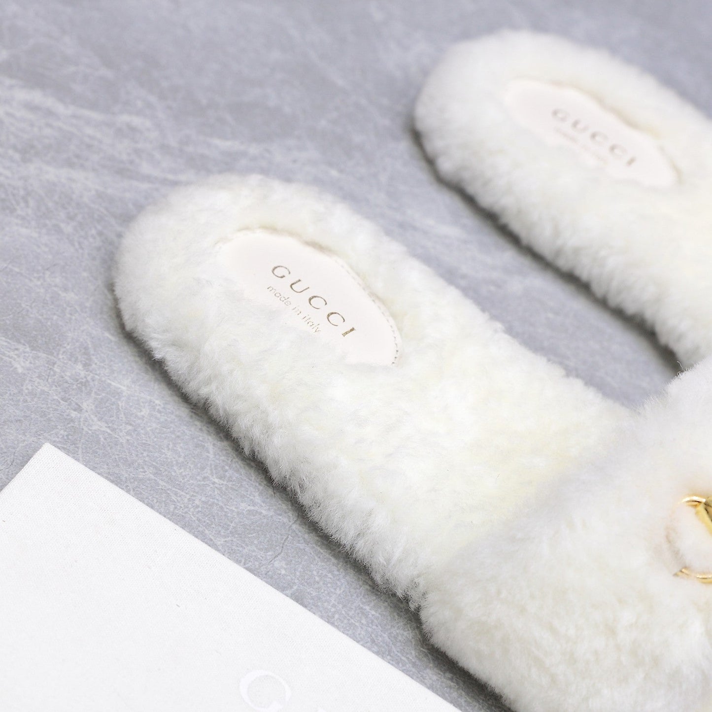 GG Women's Slide with Horsebit White Fur 600969