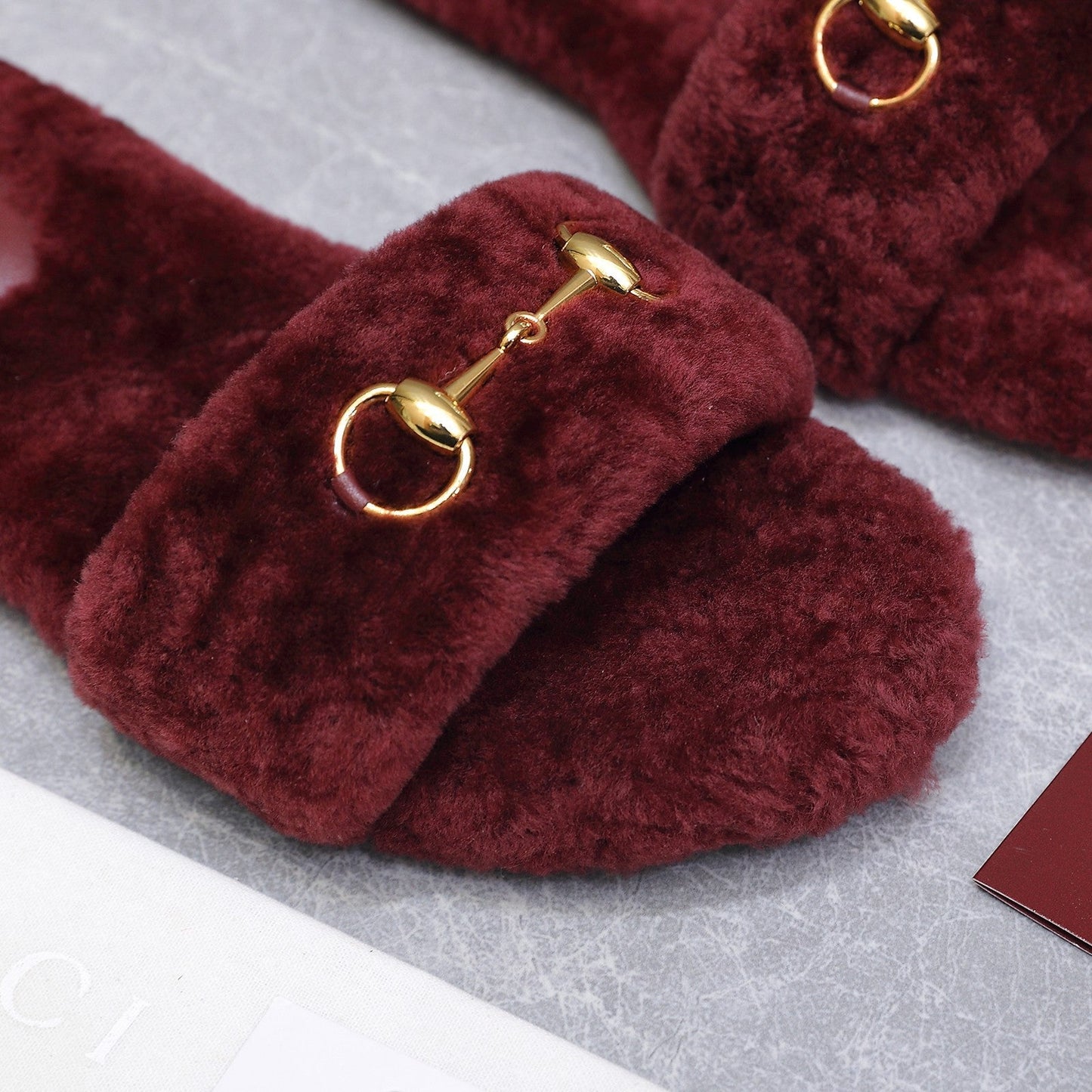 GG Women's Slide with Horsebit Burgundy Fur 600972
