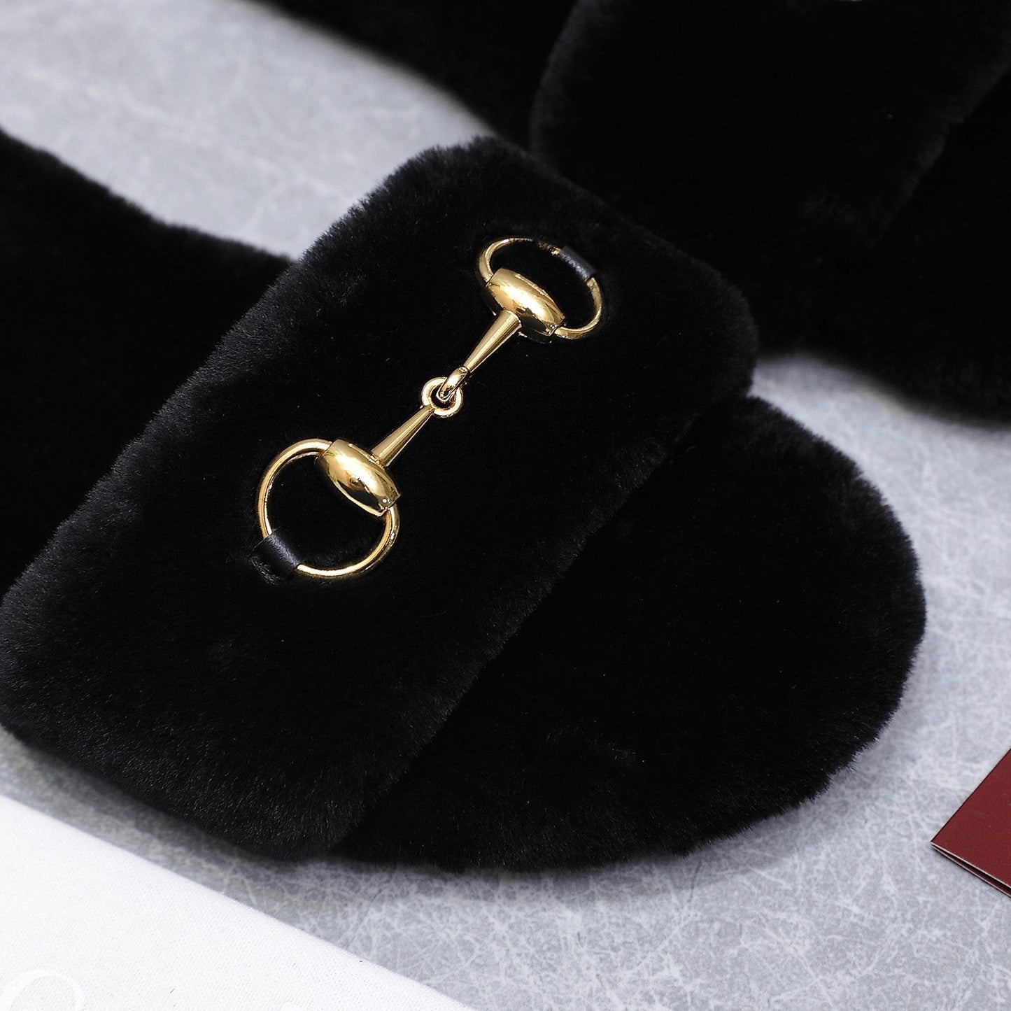 GG Women's Slide with Horsebit Black Fur 600973