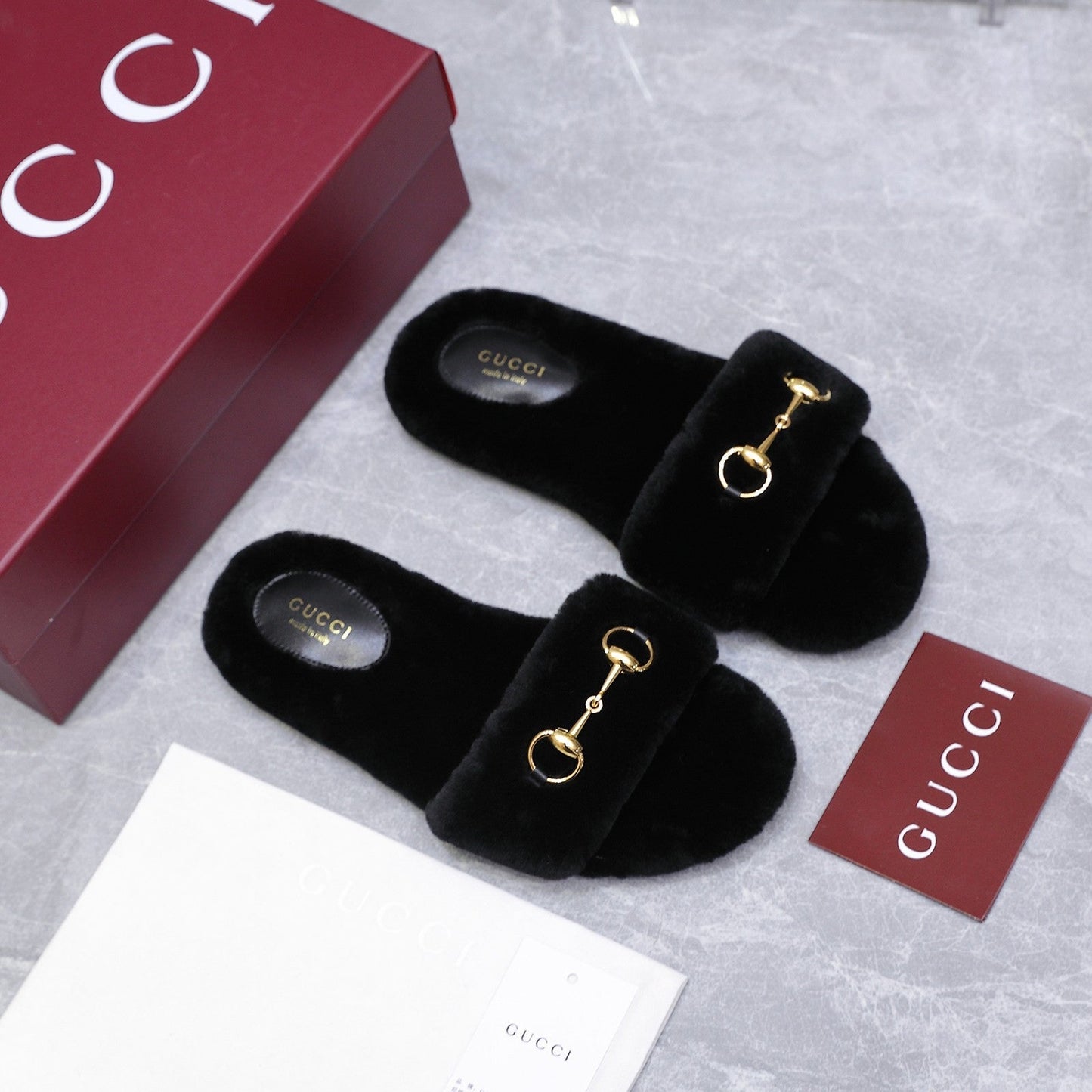 GG Women's Slide with Horsebit Black Fur 600973