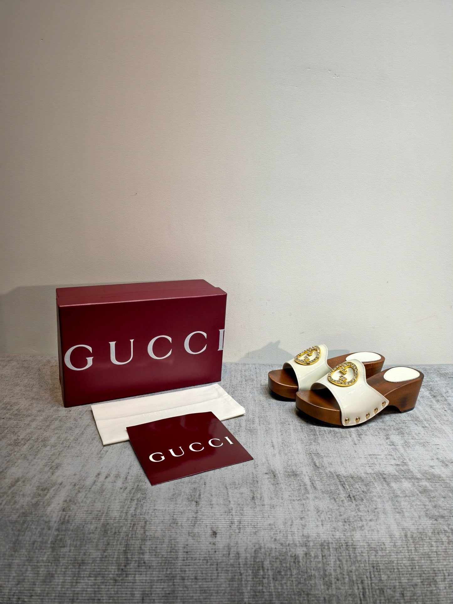 GG Clog White Patent Leather 864264