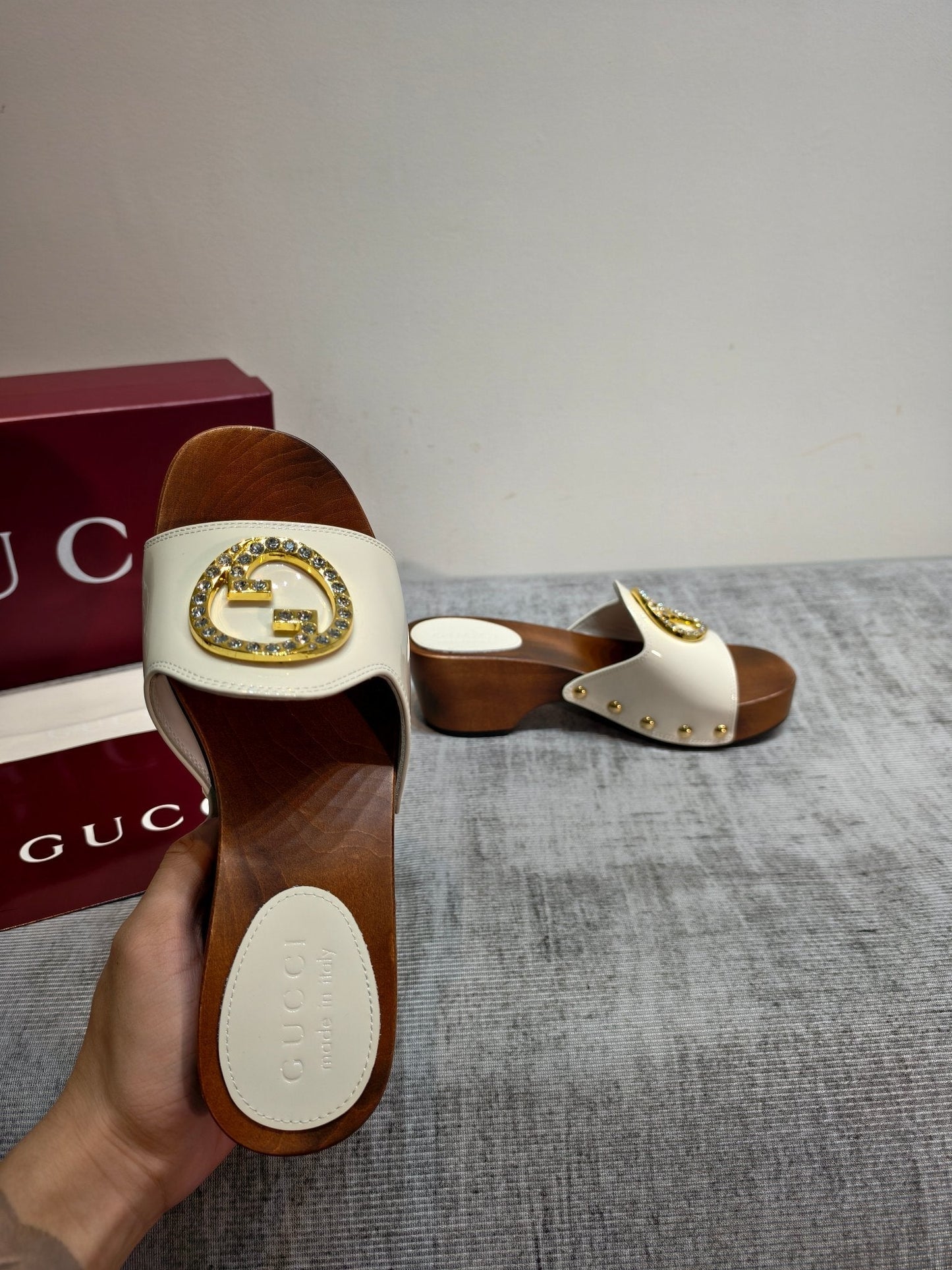 GG Clog White Patent Leather 864264