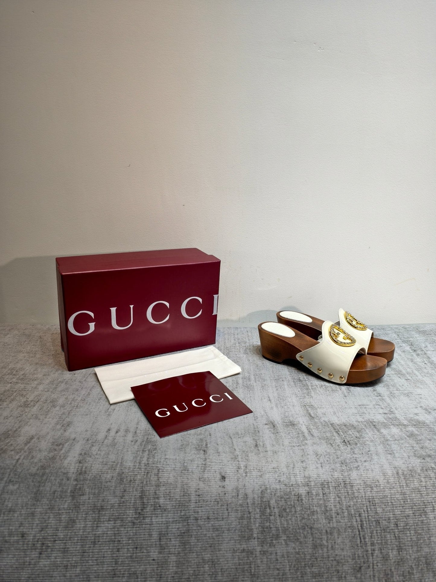GG Clog White Patent Leather 864264