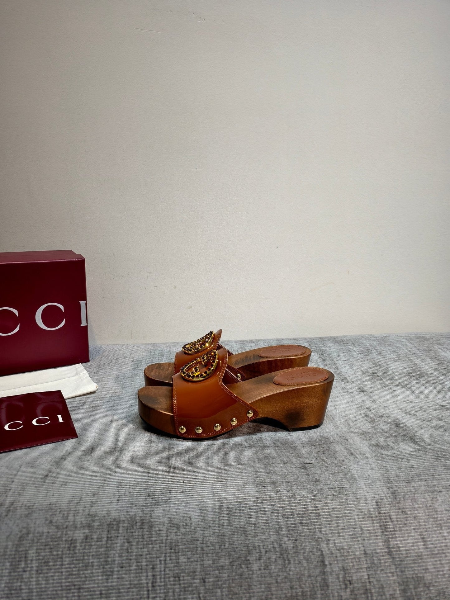 GG Clog Brown Patent Leather 864266