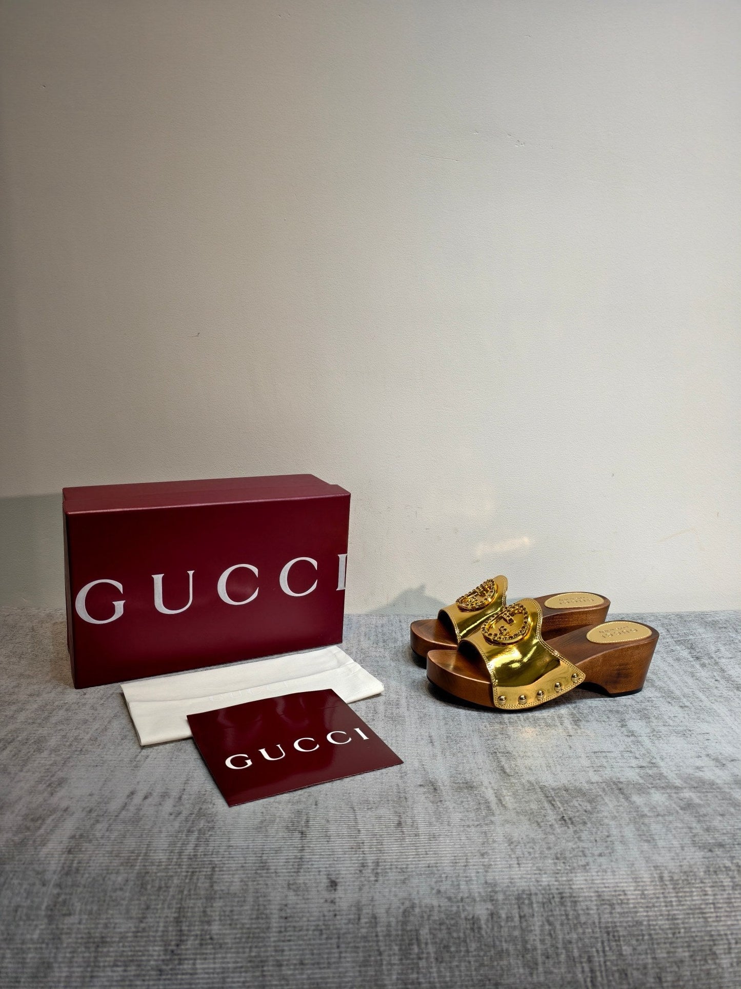 GG Clog Gold Leather 864268