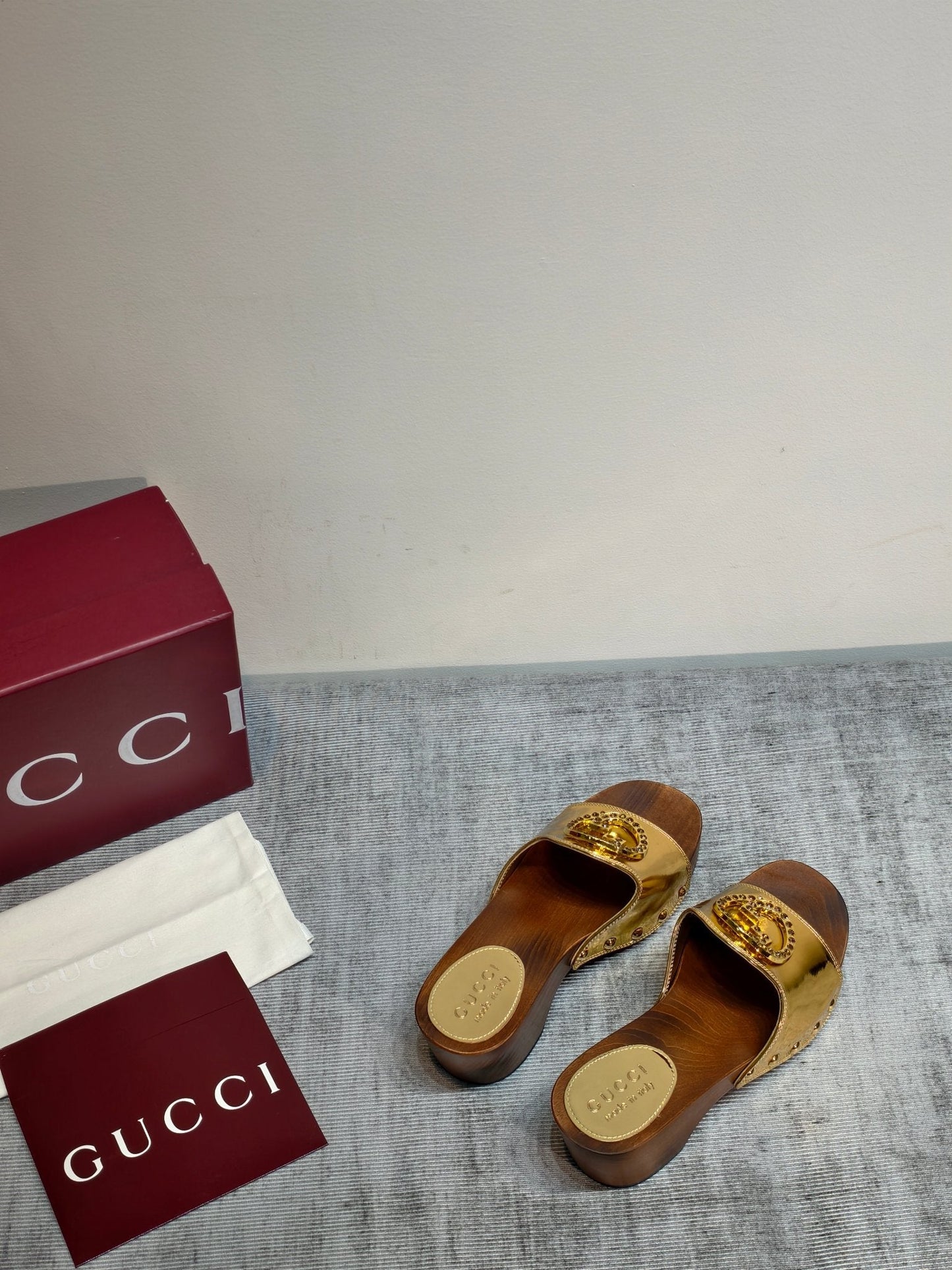 GG Clog Gold Leather 864268