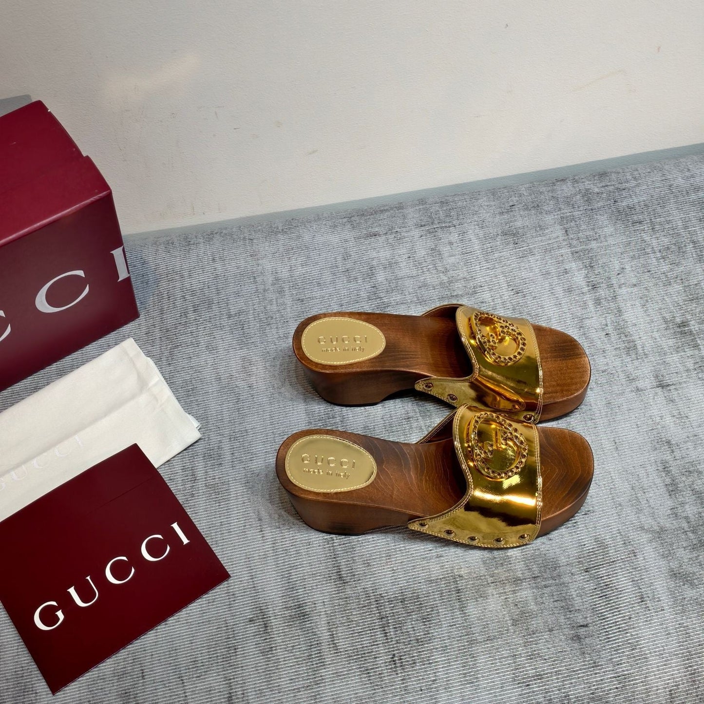 GG Clog Gold Leather 864268