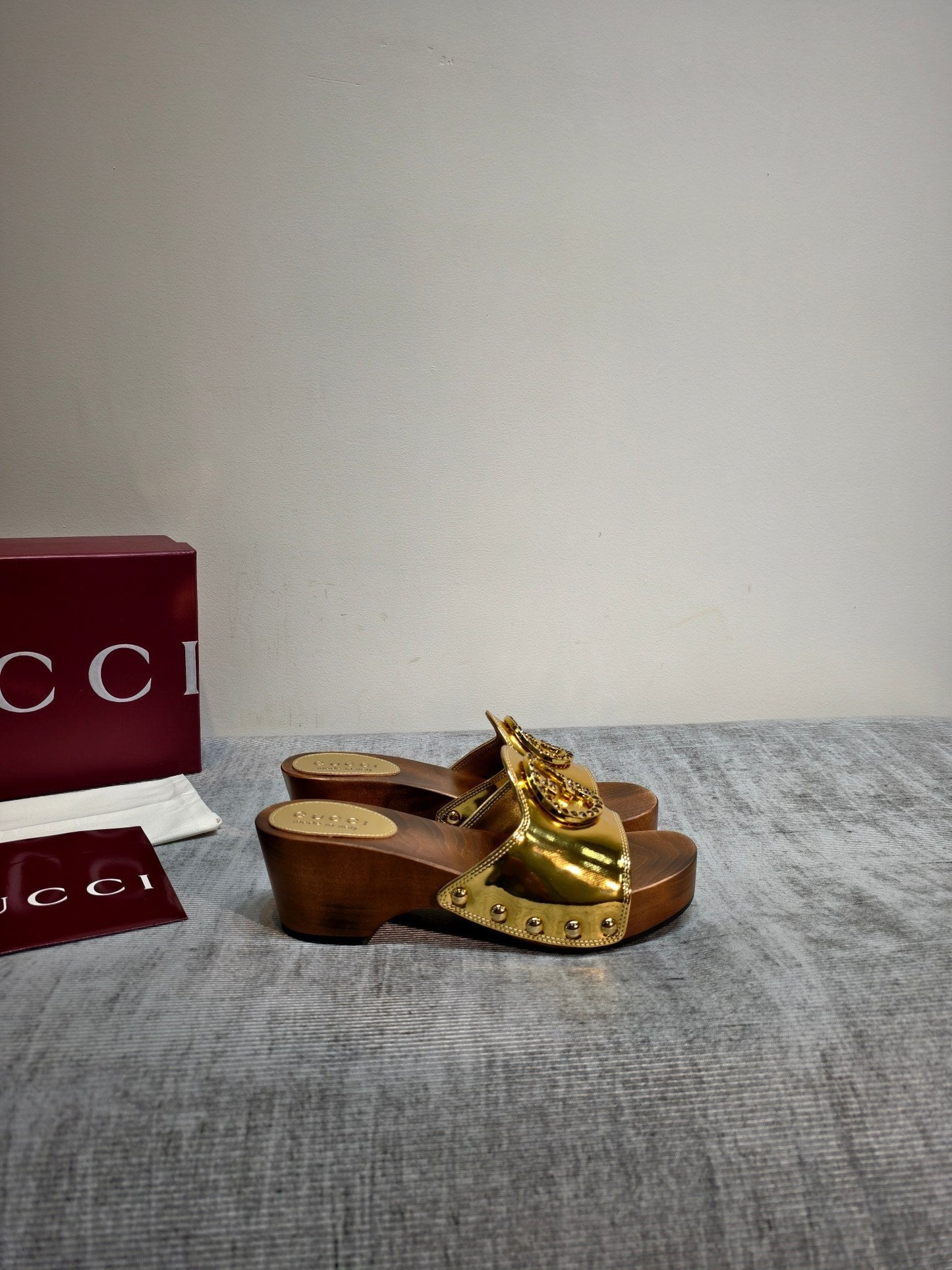 GG Clog Gold Leather 864268