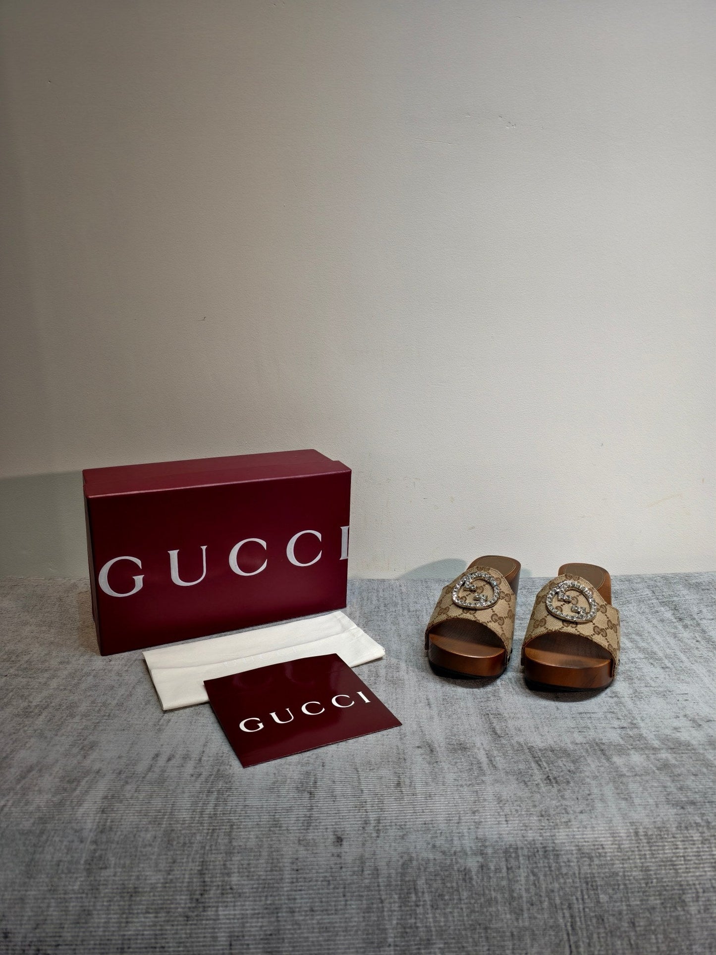 GG Clog Beige Canvas 864269