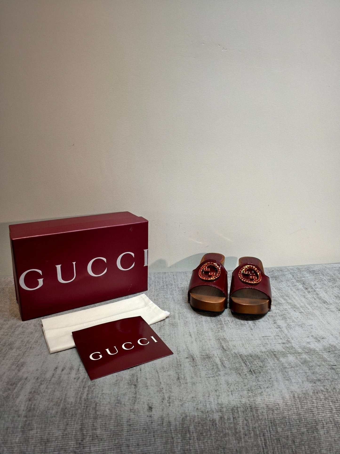GG Clog Burgundy Patent Leather 864270