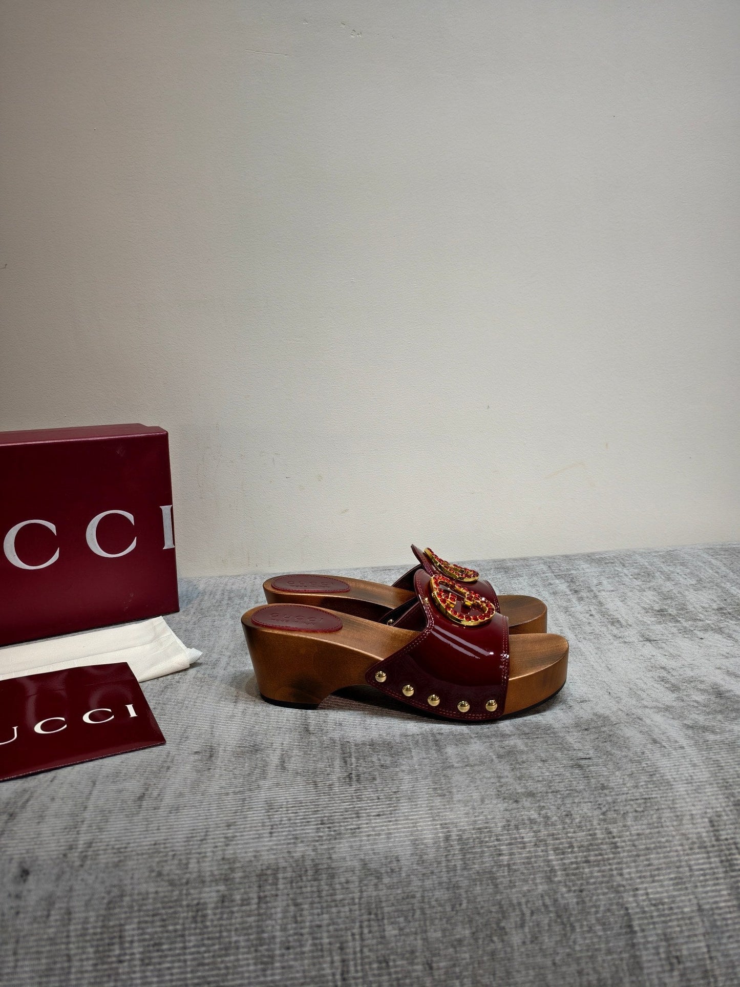 GG Clog Burgundy Patent Leather 864270