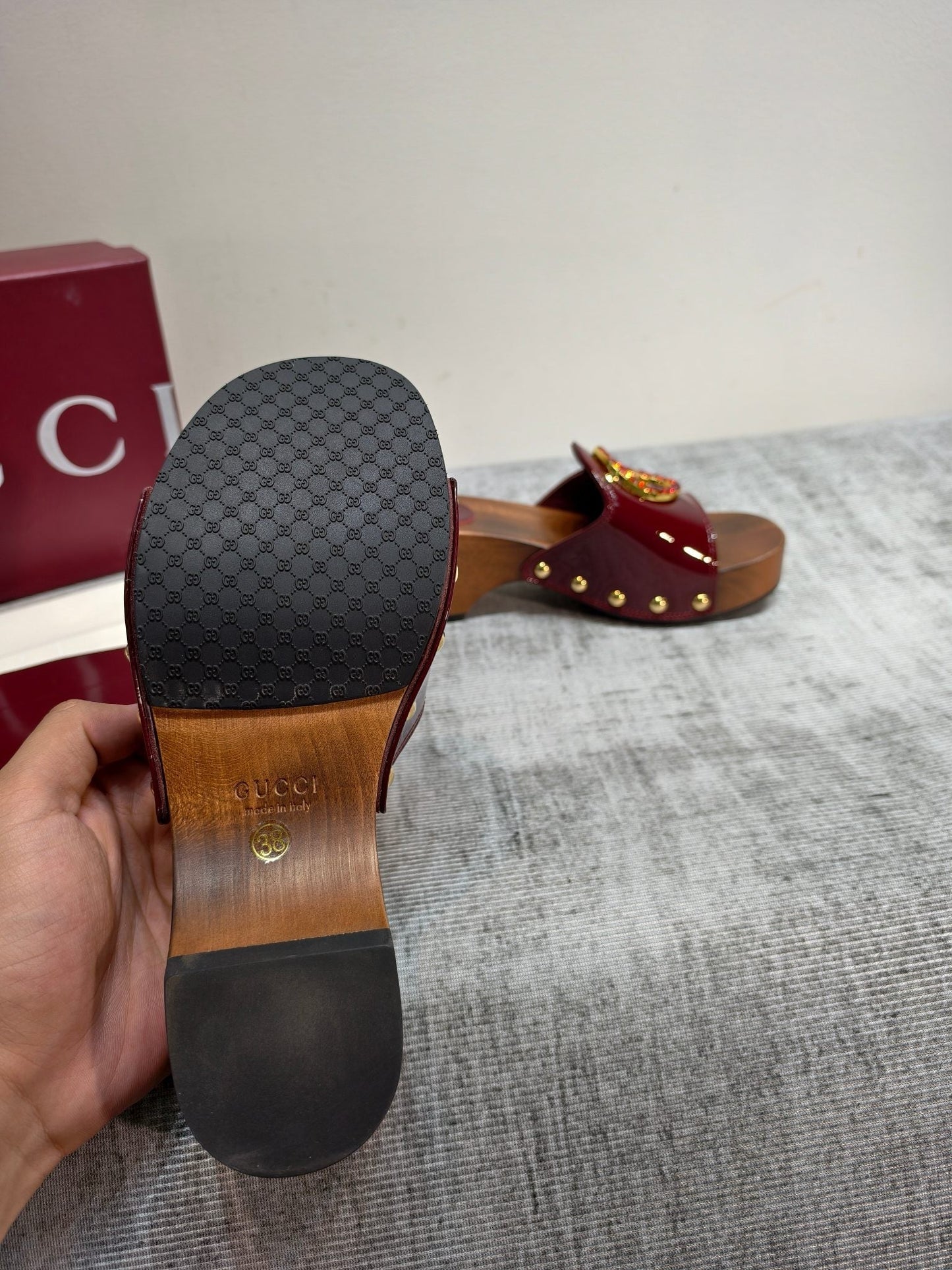 GG Clog Burgundy Patent Leather 864270
