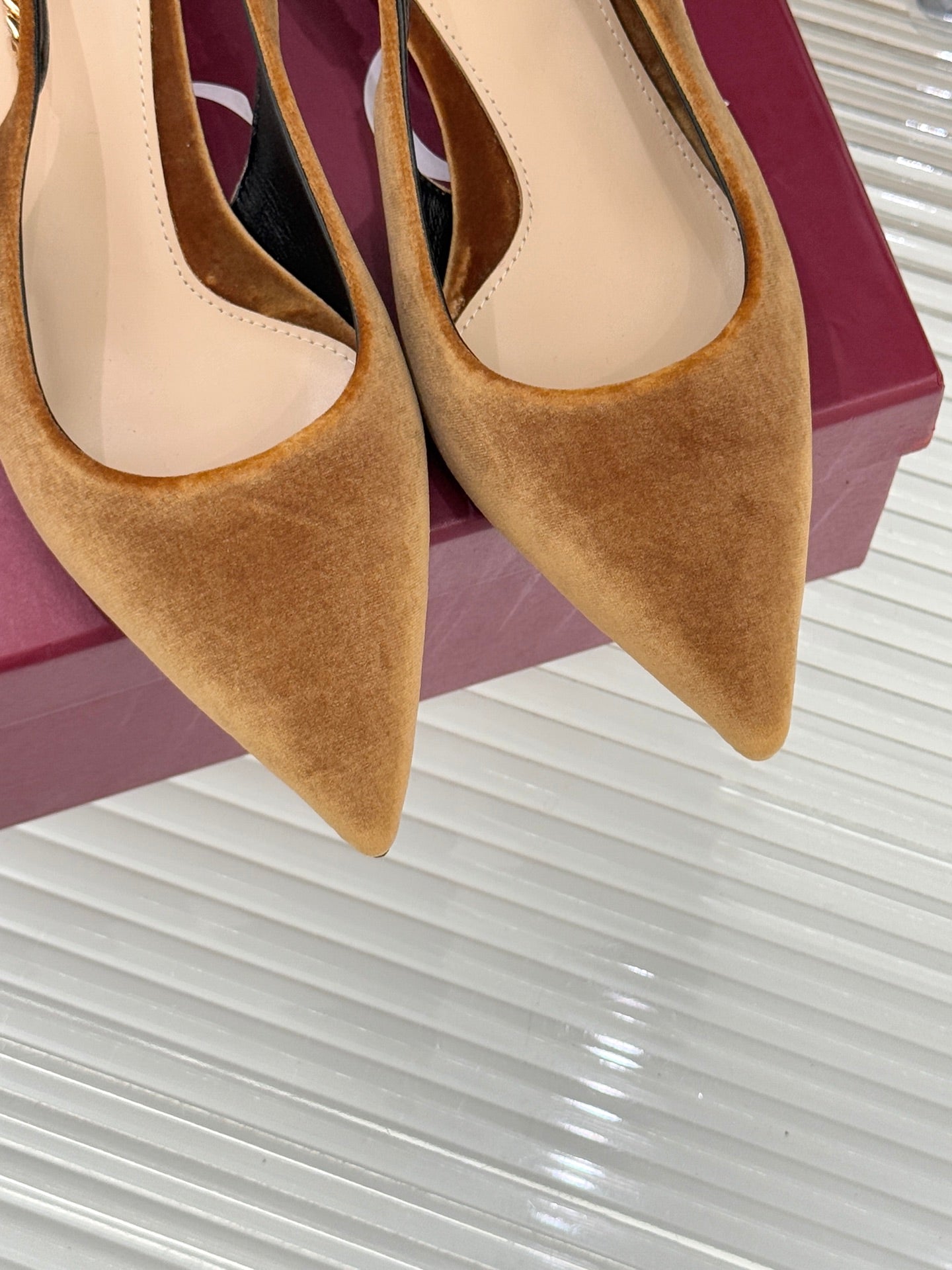 GG 26 Signoria Slingback Pumps 4.5cm Brown Wood Suede 632523