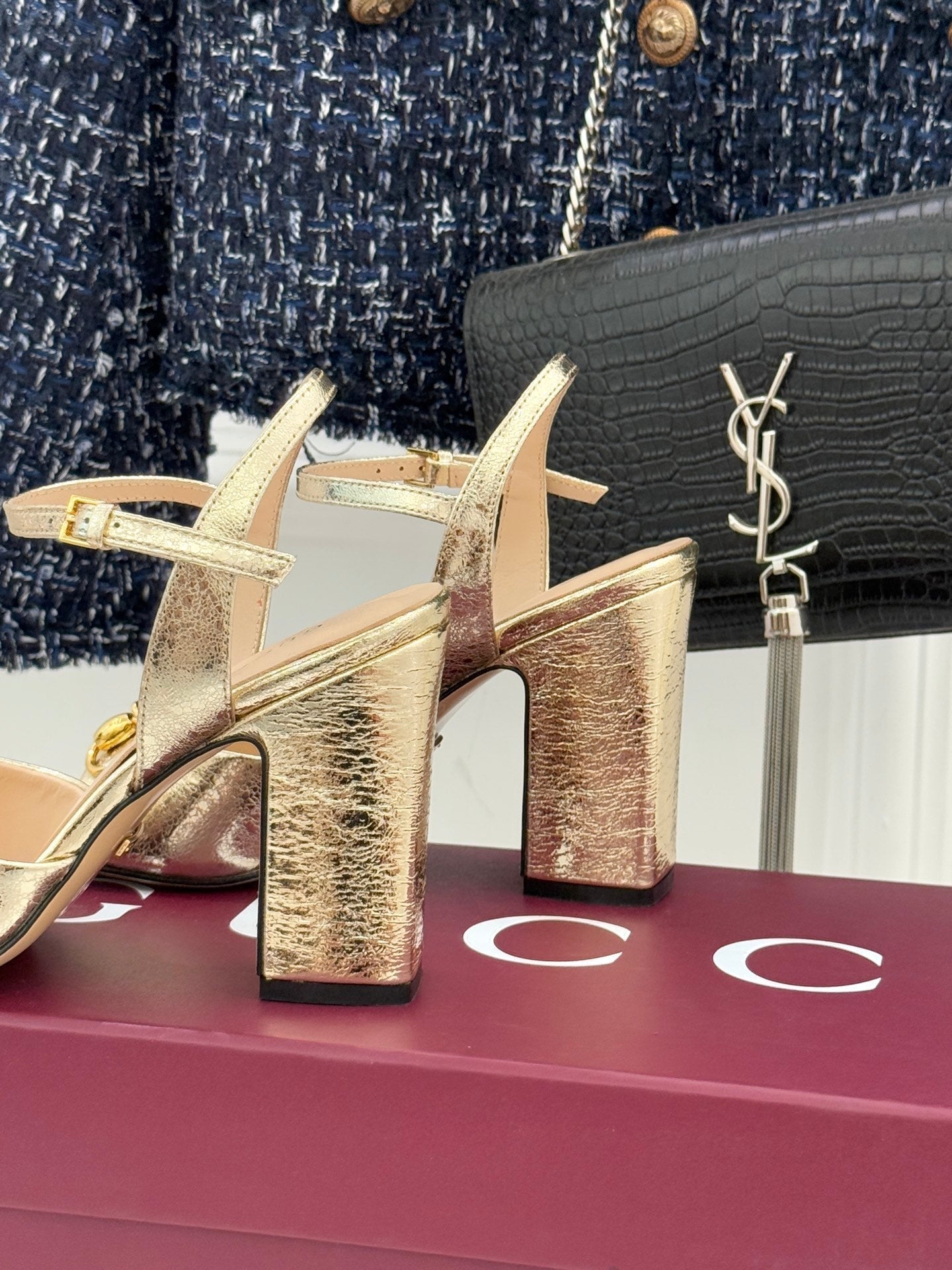 GG 26WF Chunky Heel Sandals 5cm Gold Metallic Sheepskin 632560