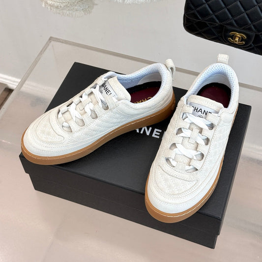 CC Casual Sports Shoes White Diamond Pattern Suede 920475