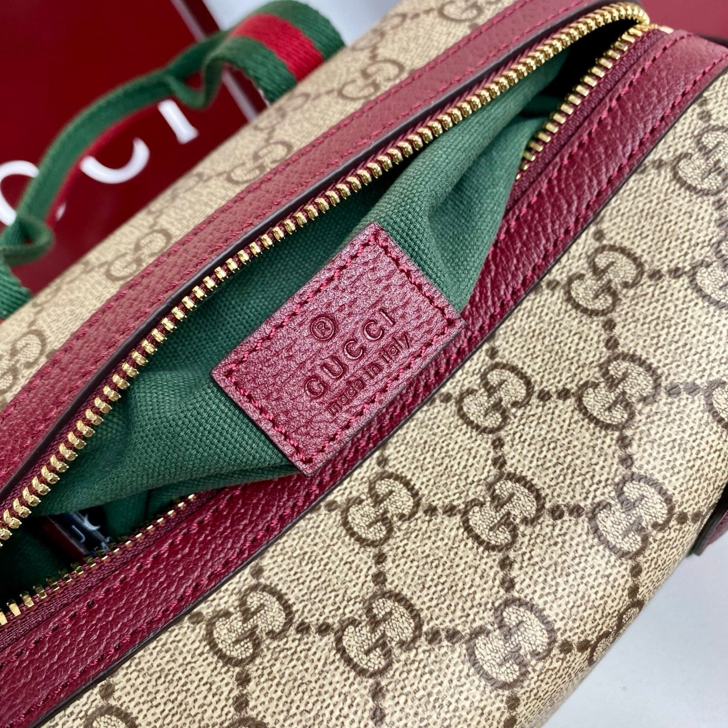Gucci 25 GG Handbag 20cm  Beige mix Rosso Ancora Red Canvas Leather 286710