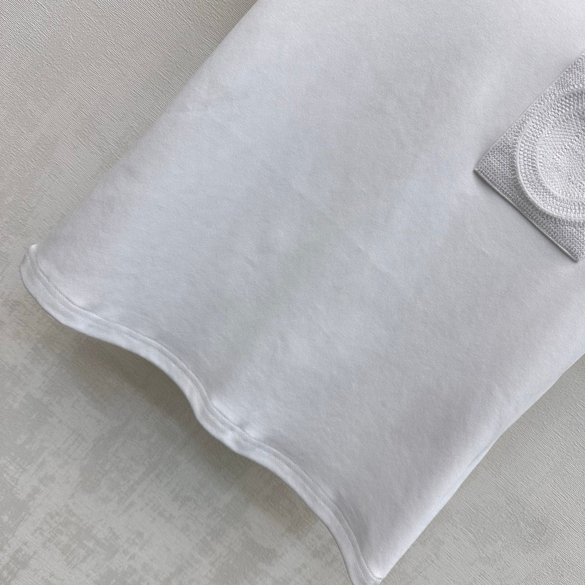 HM 26s Embroidered Pocket T-Shirt White Cotton 378808