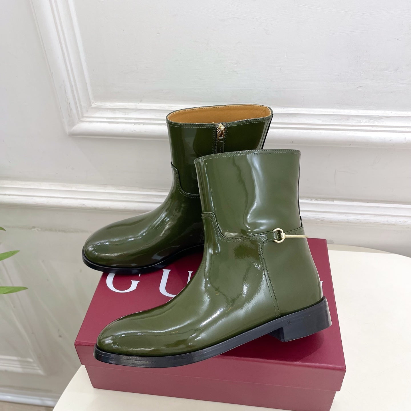 Gucci 25𝐬𝐬 horsebit ankle boots dark olive green patent calfskin