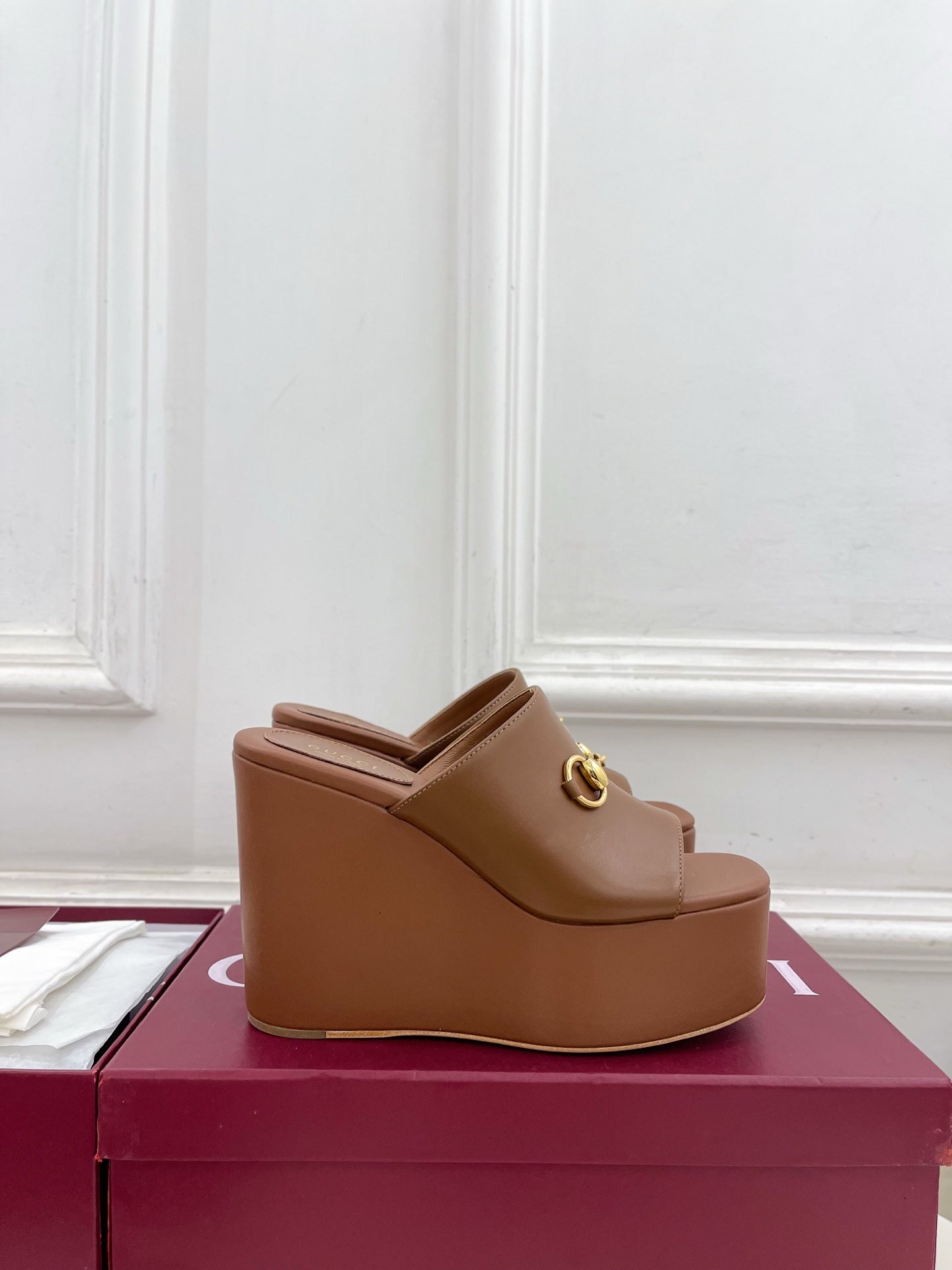 GC Wedge With Horsebit Sandal Brown Leather 640271