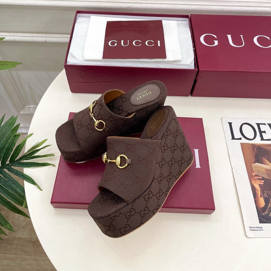 GC Wedge With Horsebit Sandal Dark Brown Canvas 640274