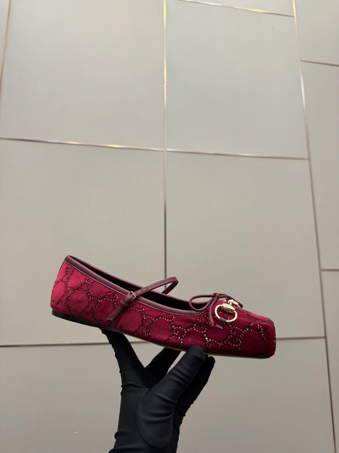 Gucci 2026 Crystal Rhinestone Ballet Flat Red Velvet Leather 629716