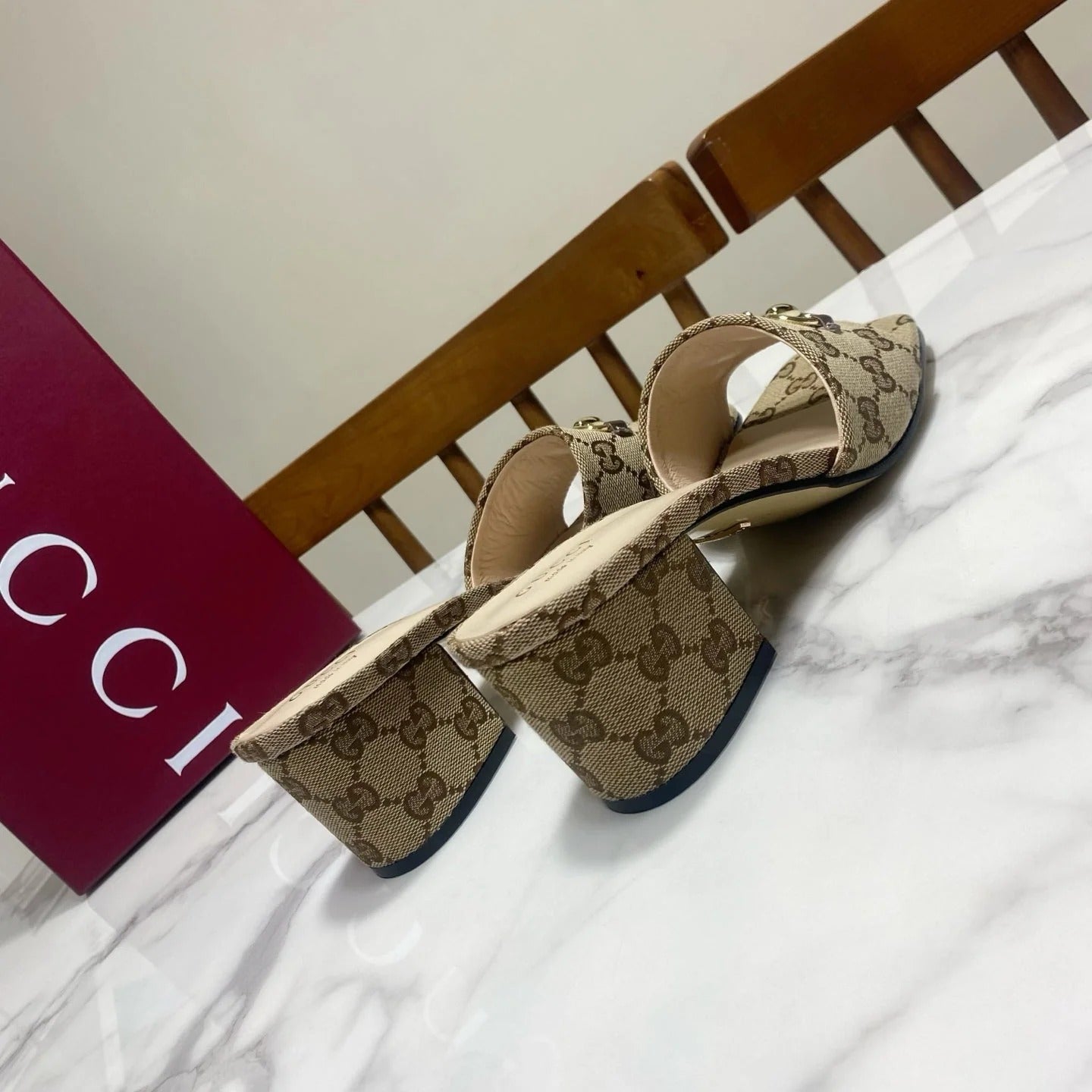 GG 26SS Chunky Heeled Sandals 65 Beige White Canvas Leather 640621