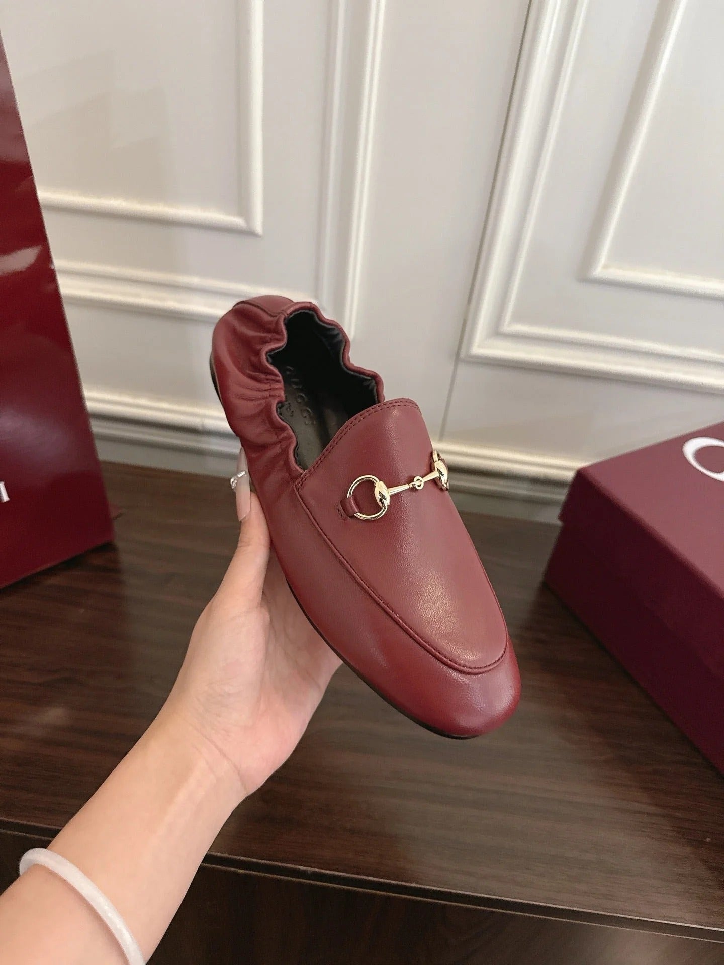 GG 26SS Loafers Burgundy Calfskin 645952