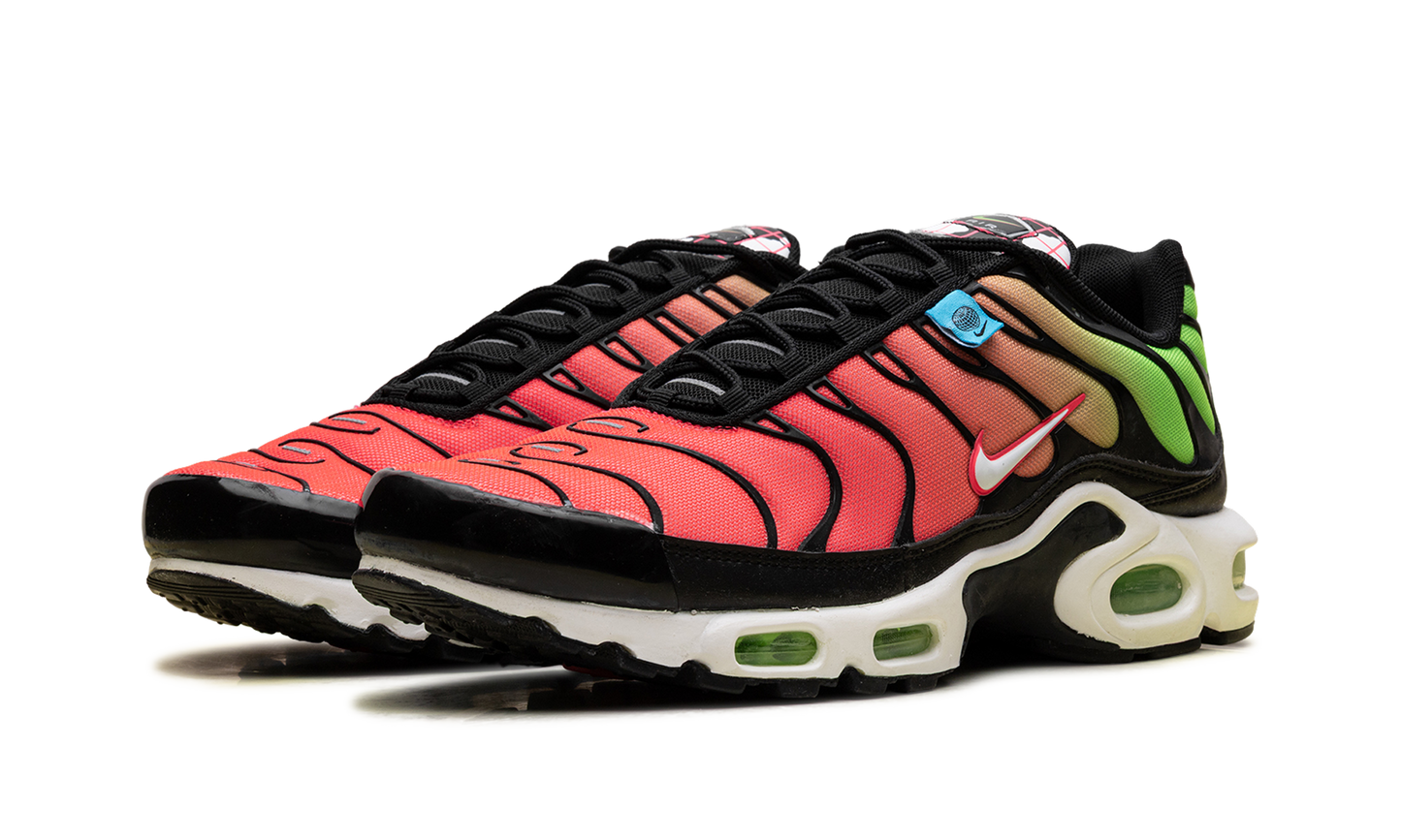 Air Max Plus WW "Worldwide Pack Crimson Green" CK7291 001