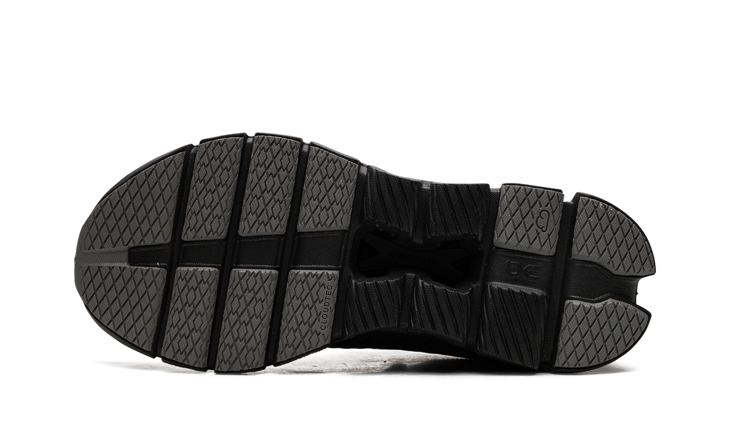 Cloud X Z5 WMNS "All Black" 3WE30280485