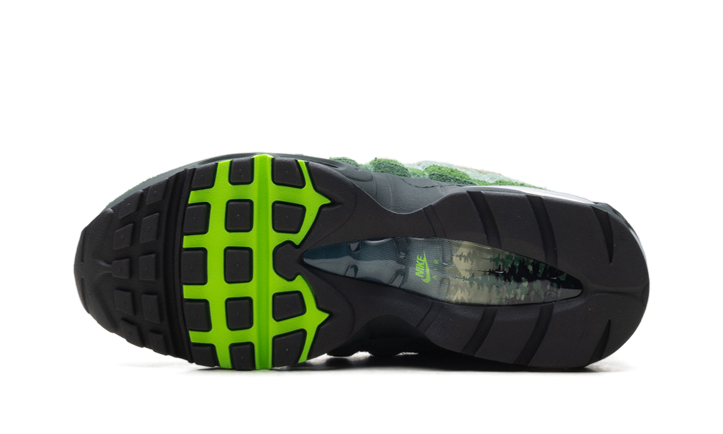 Air Max 95 "Big Bubble Ducks of a Feather Oregon Ducks The Woods" IQ3986 300